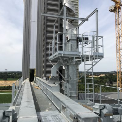 Montage transporteur à chaines séchoir à graines